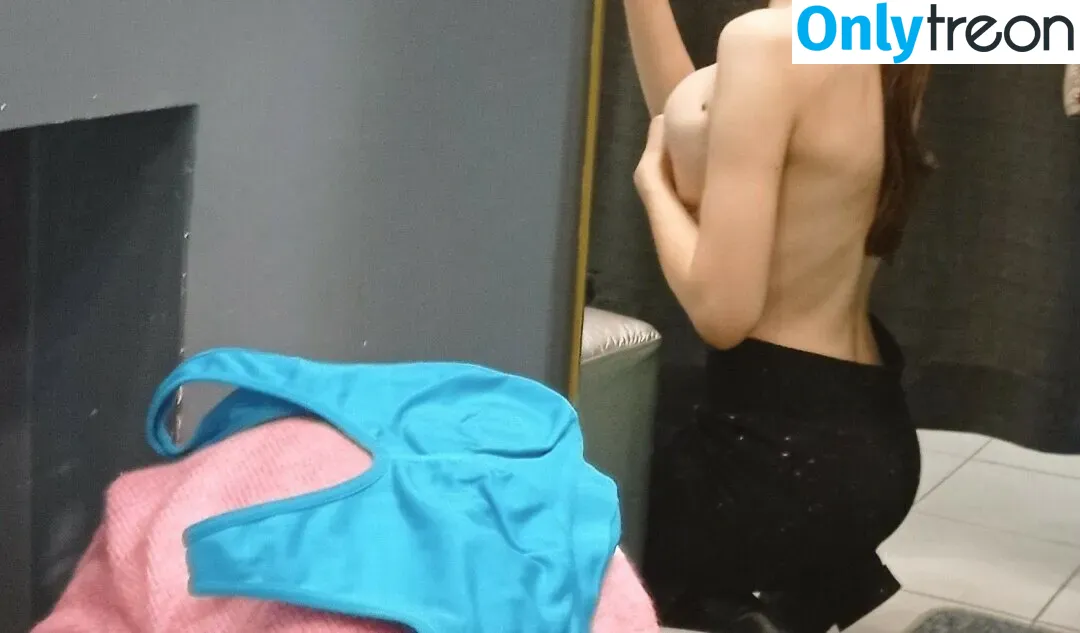 Sunny_whale nude photo #0026 (sunny_whale_2 / sunny_whales)