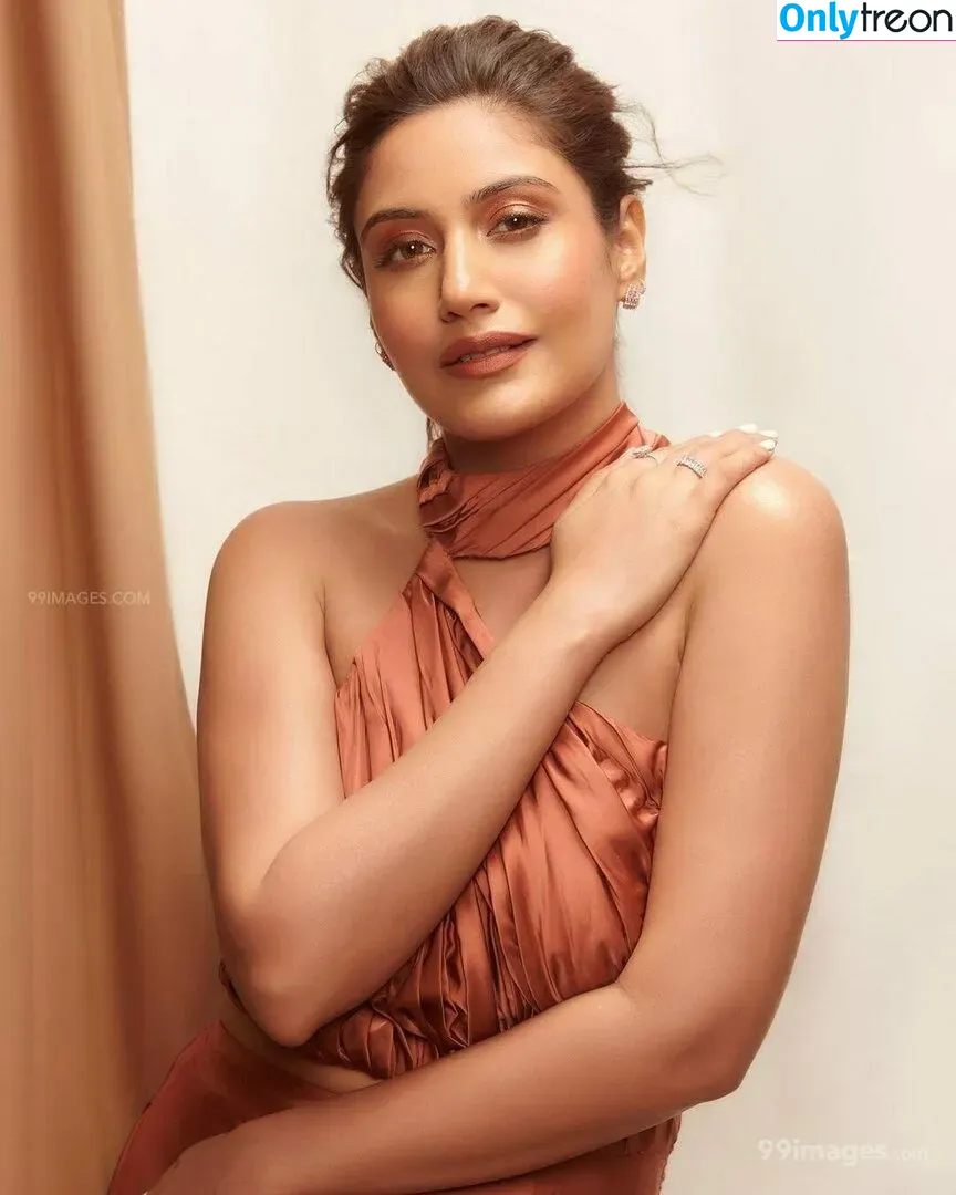Surbhi Chandna nude photo #0024 (officialsurbhic)