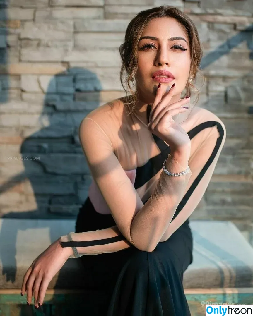 Surbhi Chandna nude photo #0029 (officialsurbhic)