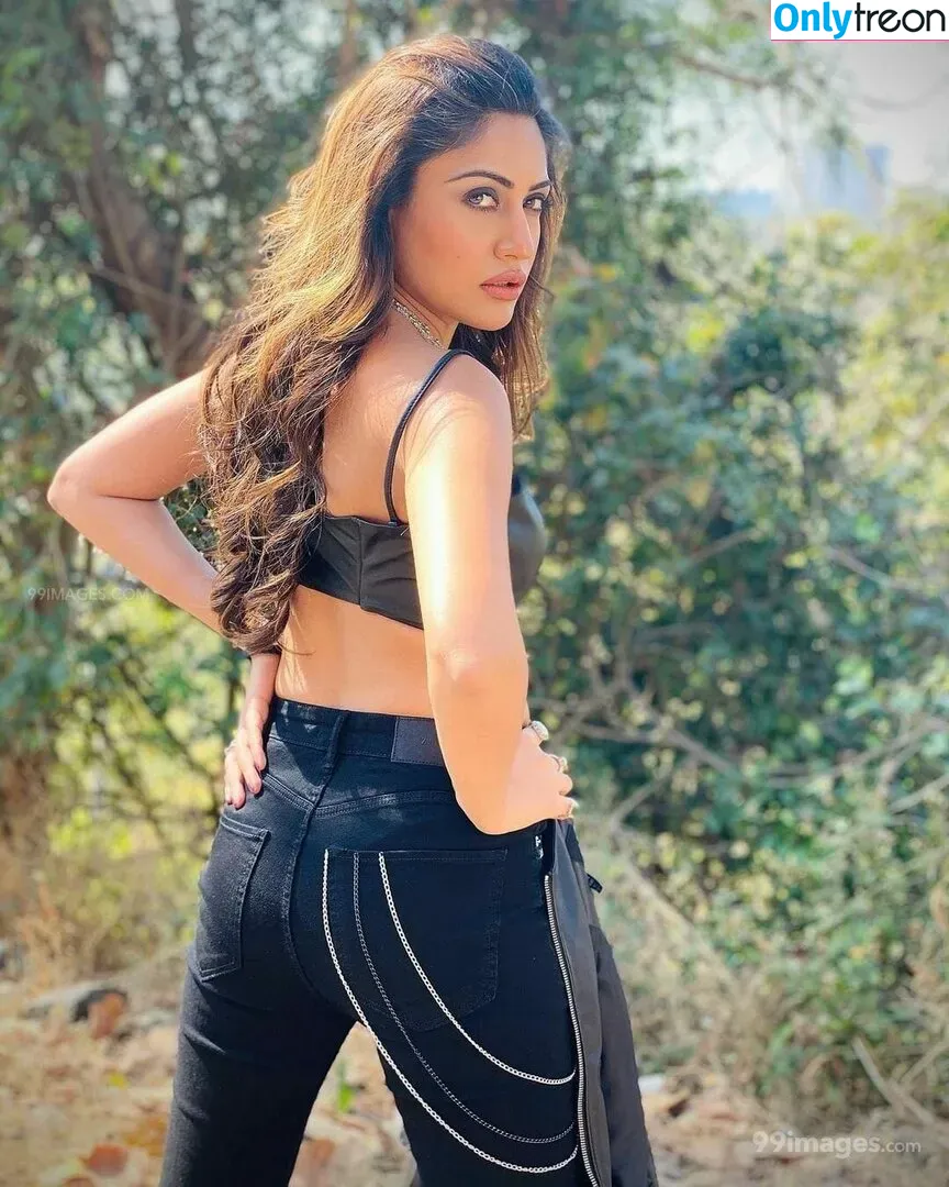 Surbhi Chandna nude photo #0044 (officialsurbhic)