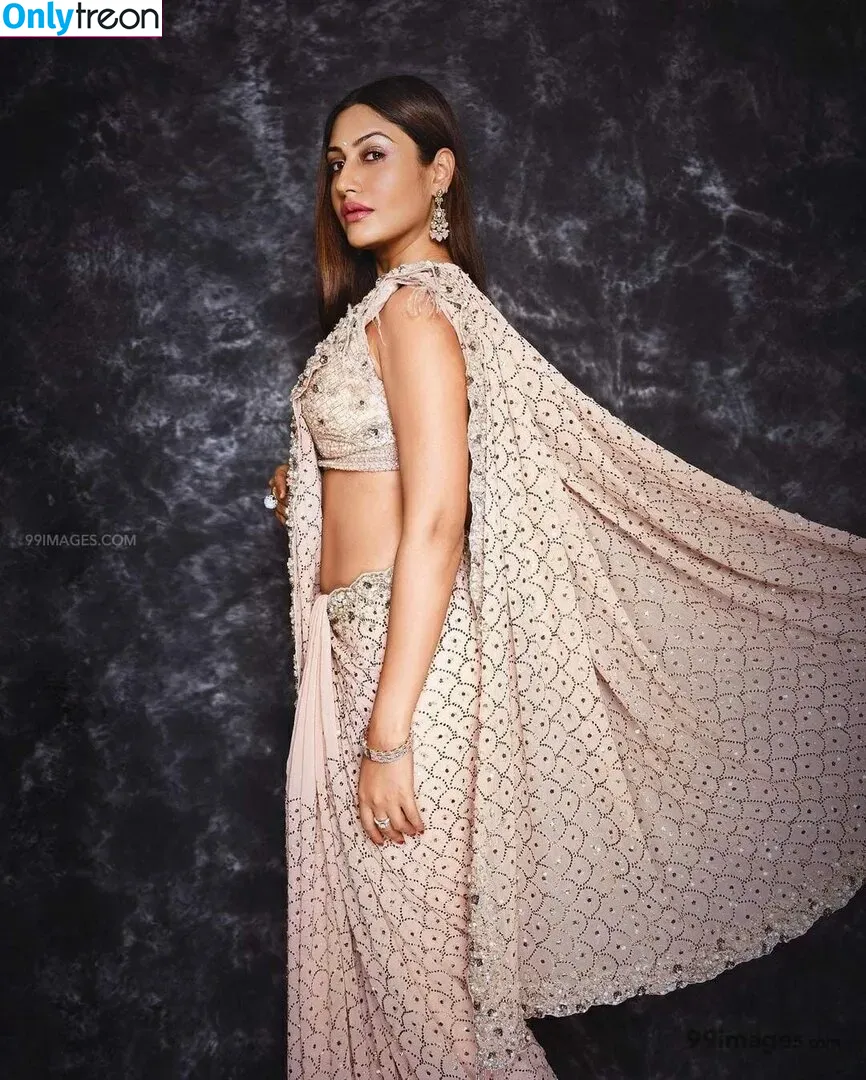 Surbhi Chandna nude photo #0067 (officialsurbhic)