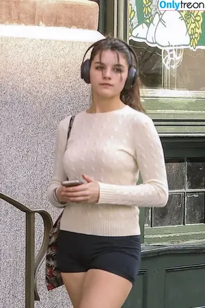 Suri Cruise / suricruise_sc nude photo #0009