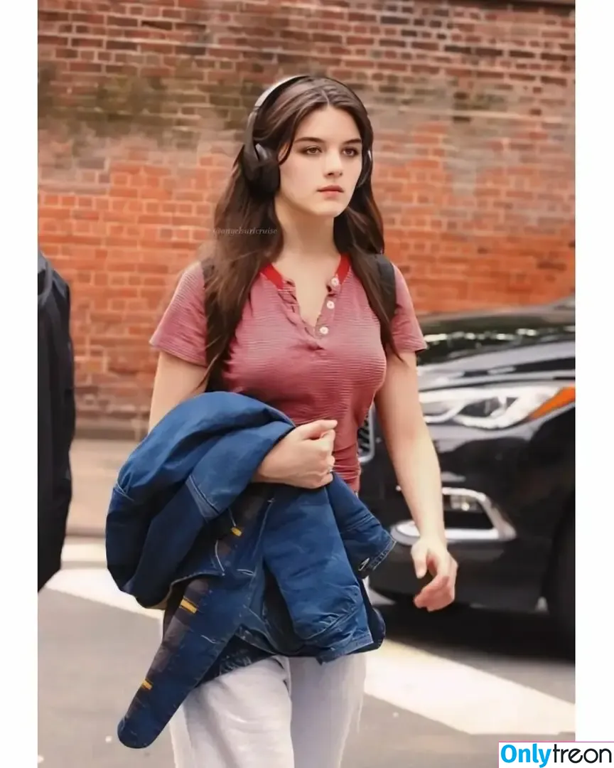 Suri Cruise nude photo #0041 (suricruise_sc)