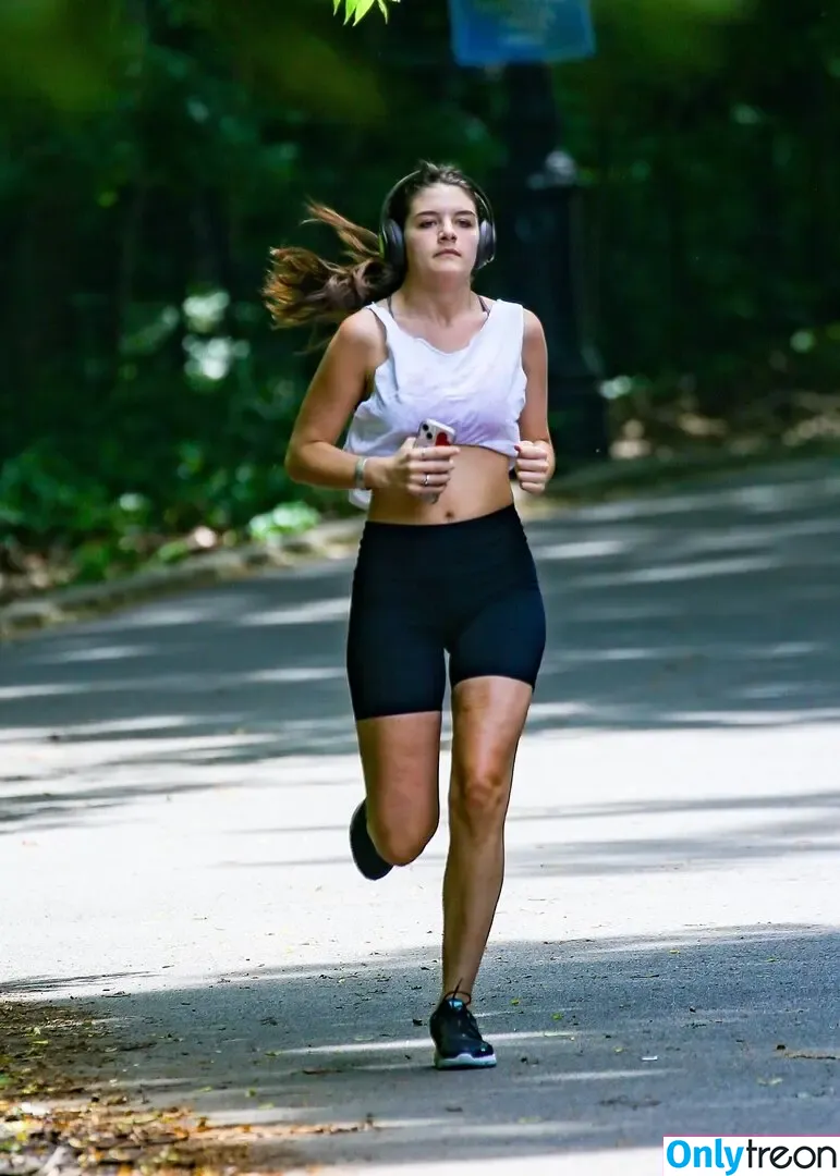 Suri Cruise nude photo #0073 (suricruise_sc)
