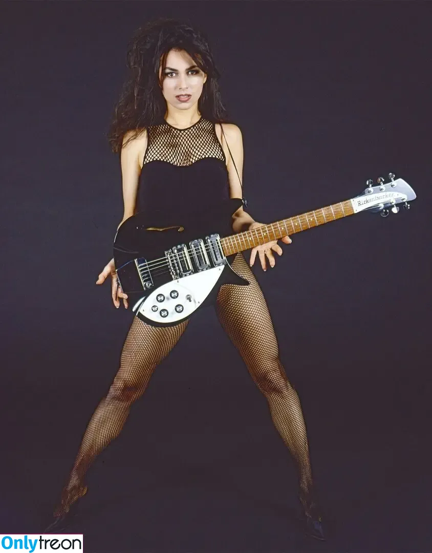 Susanna Hoffs nude photo #0008 (susannahoffsofficial)