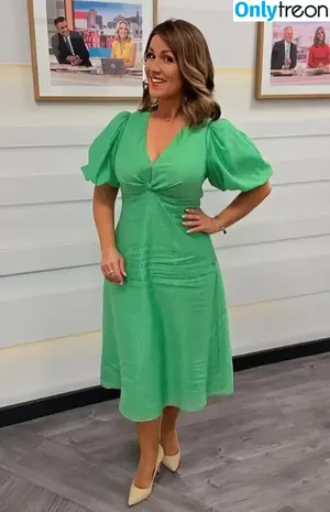 Susanna Reid / susannareid100 nude photo #0467