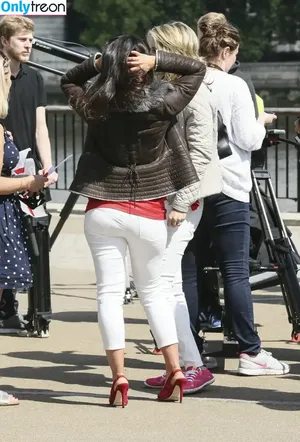 Susanna Reid / susannareid100 nude photo #0540