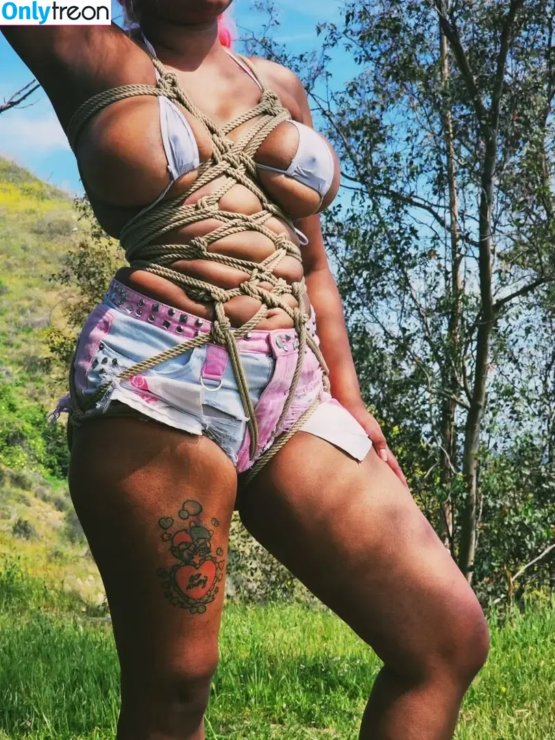suuberrymxlk nude photo #0123 (suuberrymxlk)