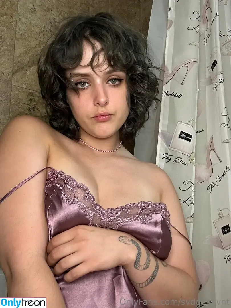 Svddenkvnt nude photo #0051 (Svddenkvnt)