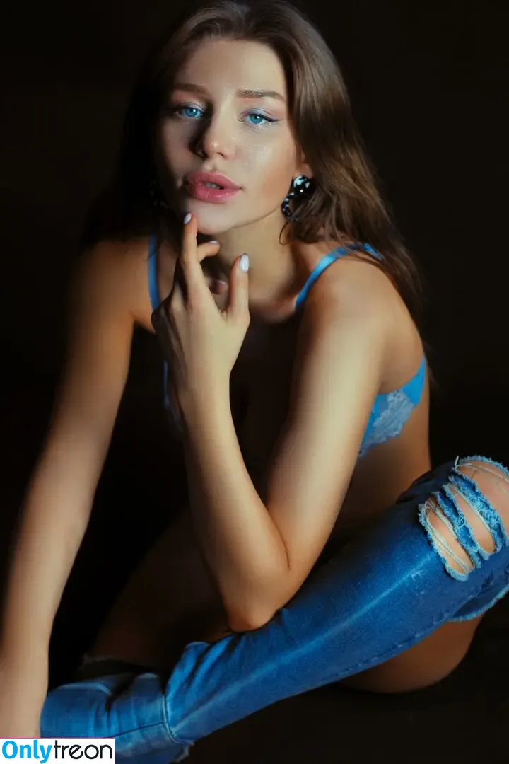 Svetlana Sinitsyna nude photo #0223 (Svetlana Shine / odnoklassnytsa)
