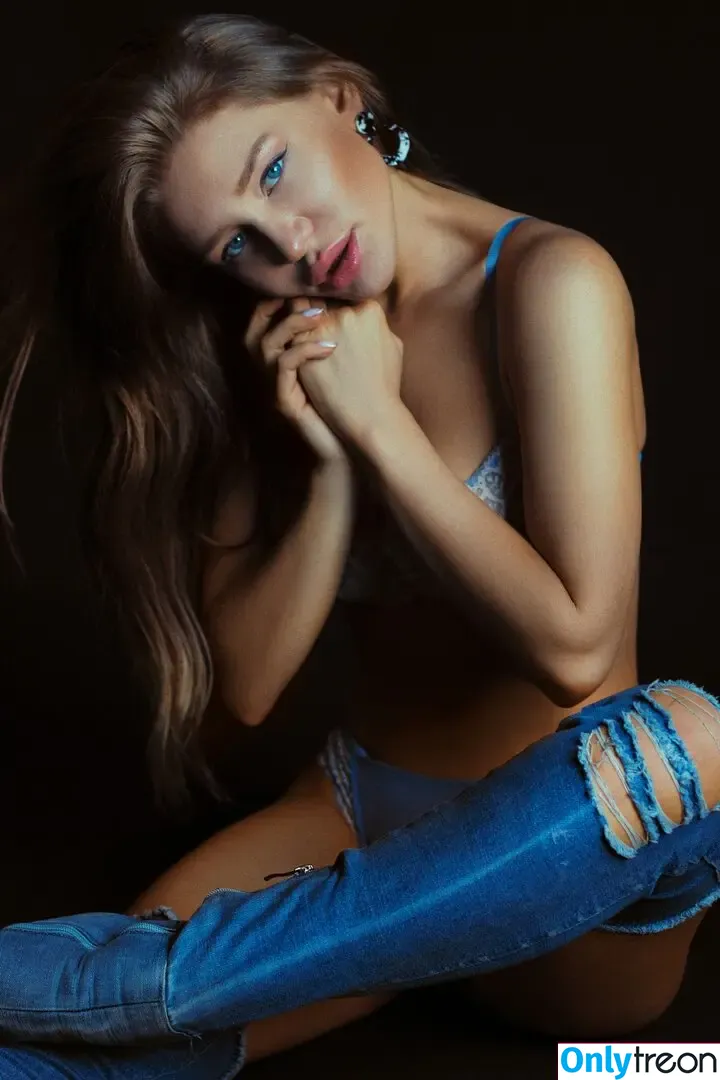 Svetlana Sinitsyna nude photo #0224 (Svetlana Shine / odnoklassnytsa)