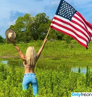 Swamp Barbee / bayoubarbeee / swampbarbieofficial nude photo #0002