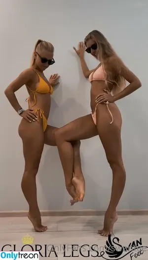 Swanfeet / elzaarch nude photo #0026