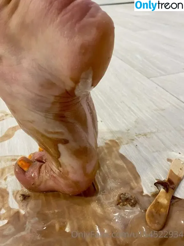 Swanfeet nude photo #0058 (elzaarch)
