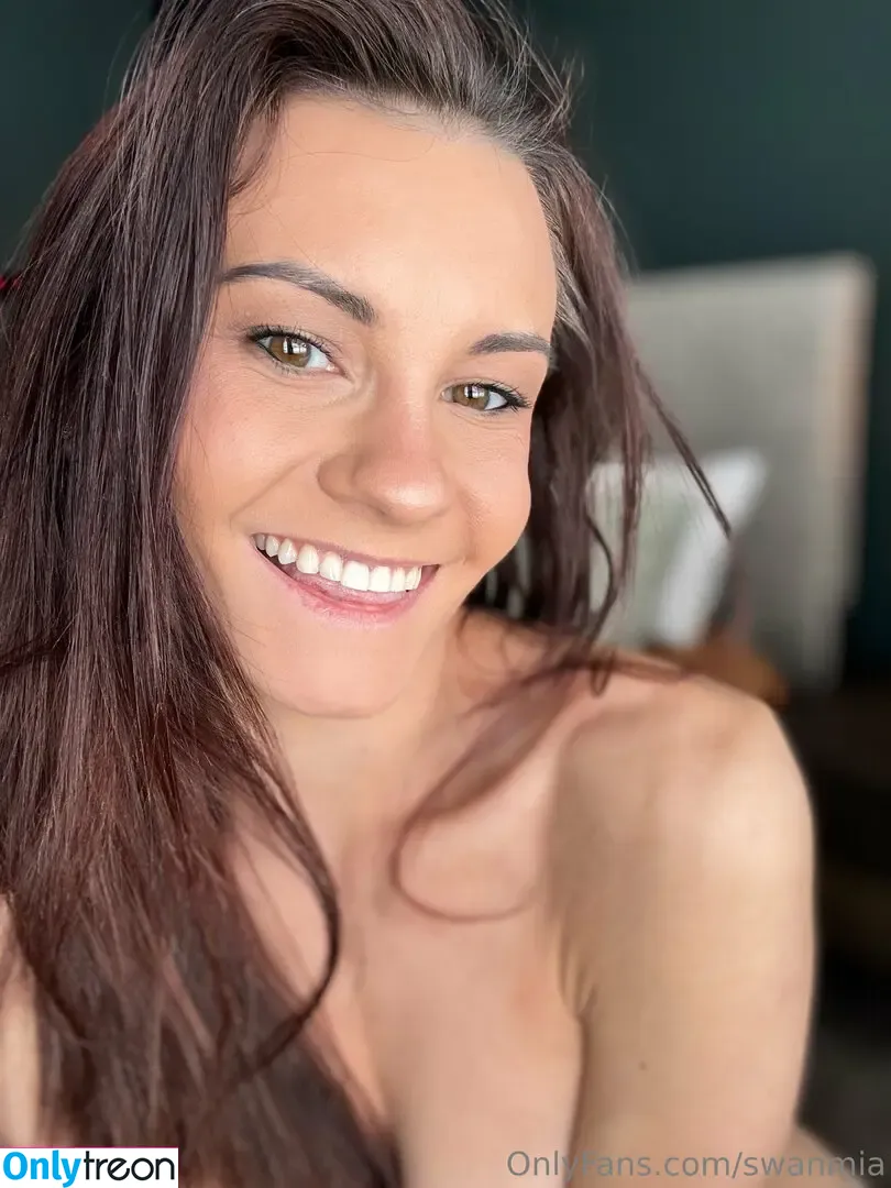 swanmia nude photo #0094 (swanmiami)