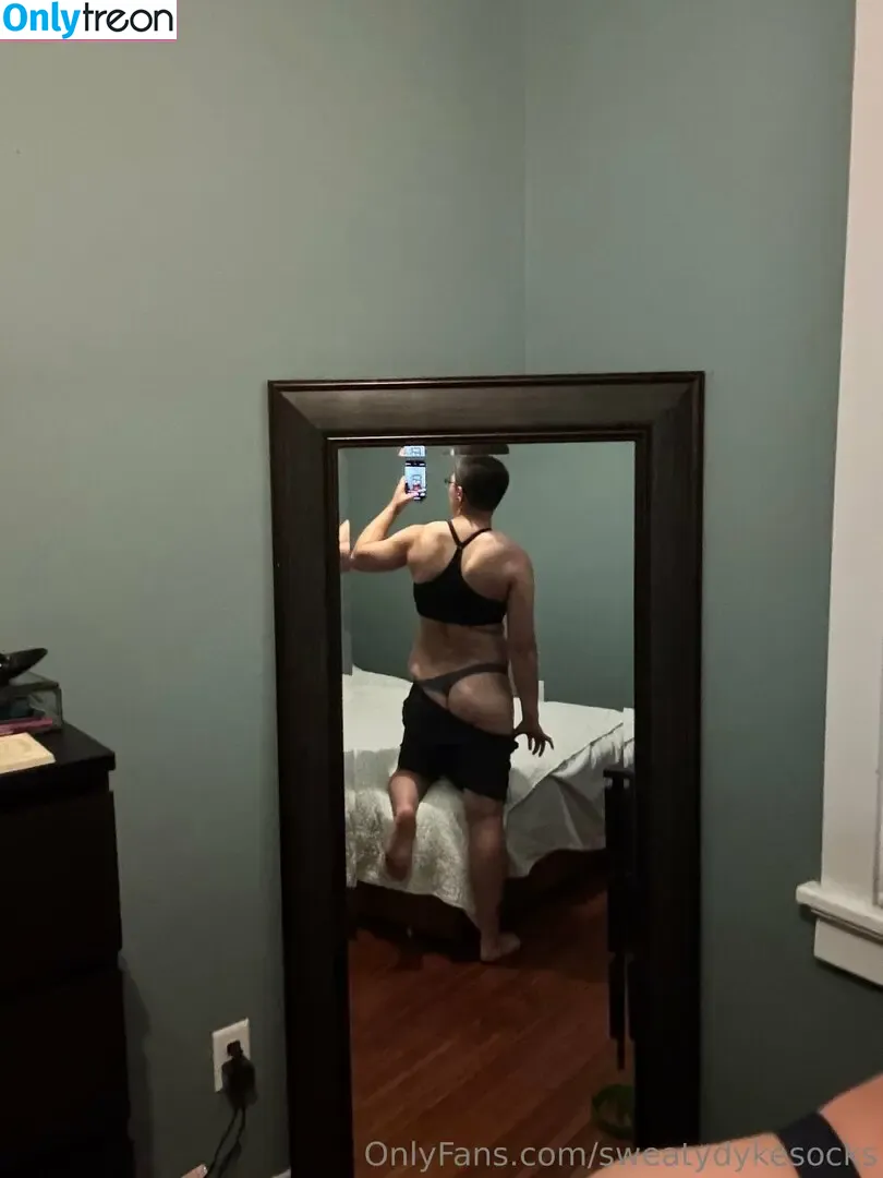sweatydykesocks nude photo #0076 (sweatystickysweet)