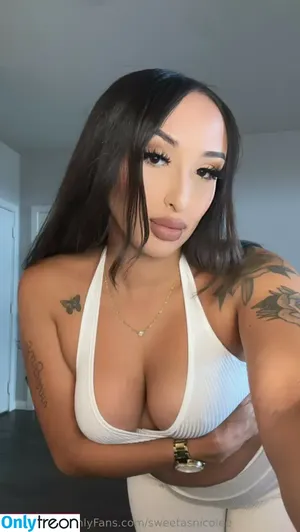 Sweetassnicoleee / Thicc Latina / sweetassnicoleeevip nude photo #0004