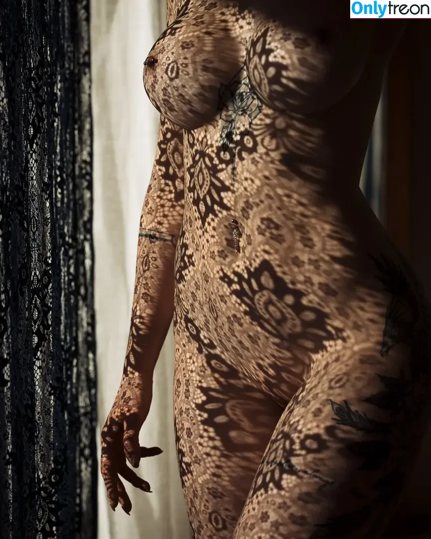 Sweetbyely nude photo #0006 (ely_emb / sweet_lys)