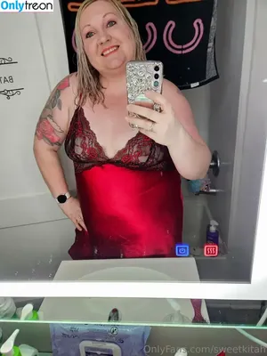  nude photo #0002
