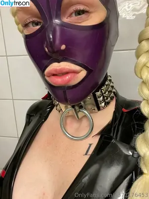  nude photo #0001