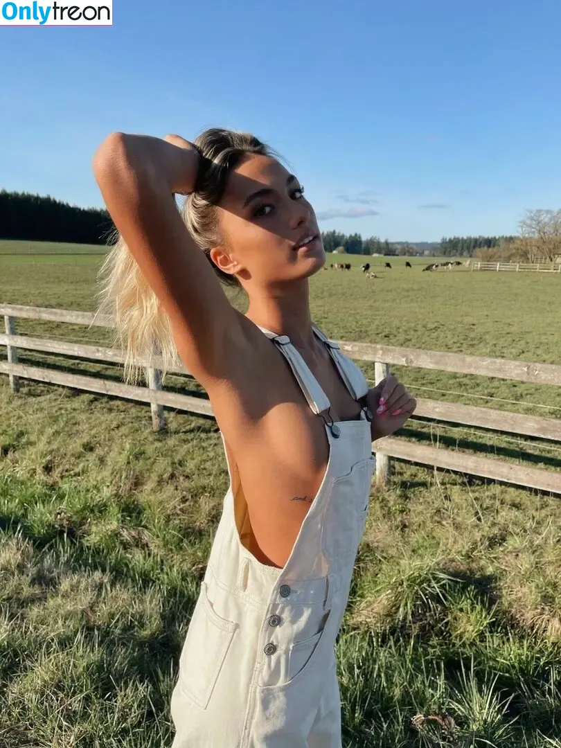 Sydney Marshall nude photo #0017 (sydneymarshal)
