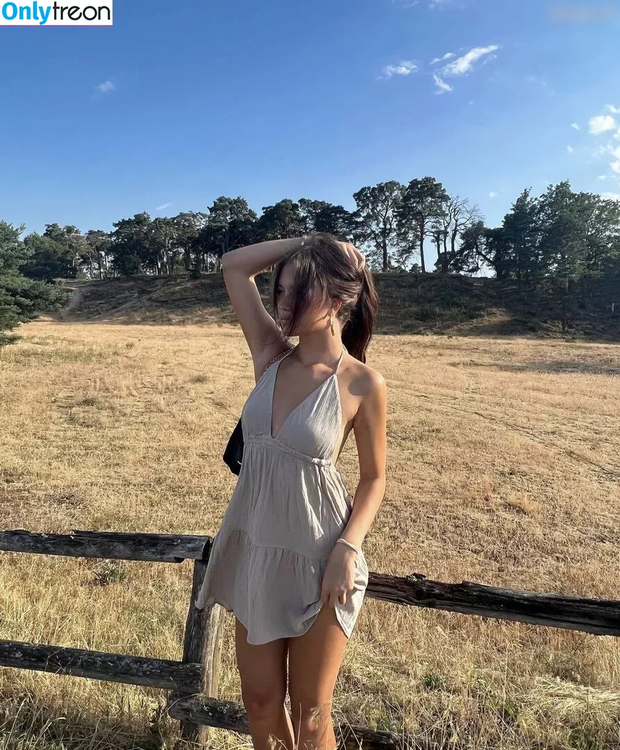 Sydney Ramolla nude photo #0180 (sydney.ra)