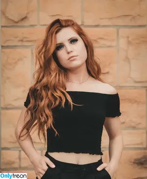Sydney Sierota / sydneysierota nude photo #0076