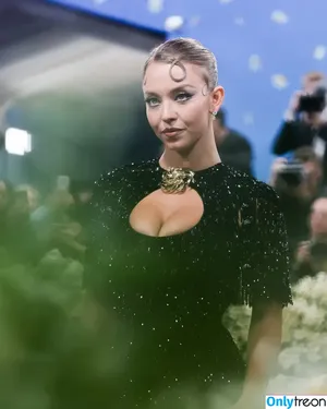 Sydney Sweeney / Sydney_Sweeney nude photo #0316