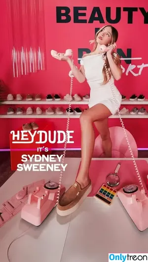 Sydney Sweeney / Sydney_Sweeney nude photo #0540