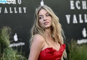 Sydney Sweeney / Sydney_Sweeney nude photo #0628