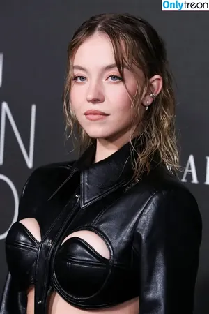 Sydney Sweeney / Sydney_Sweeney nude photo #0784