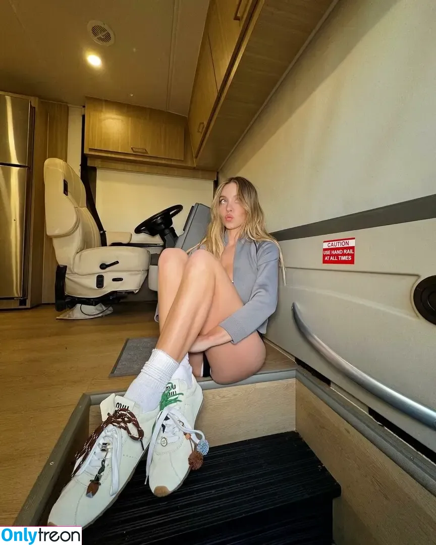 Sydney Sweeney nude photo #0523 (Sydney_Sweeney)