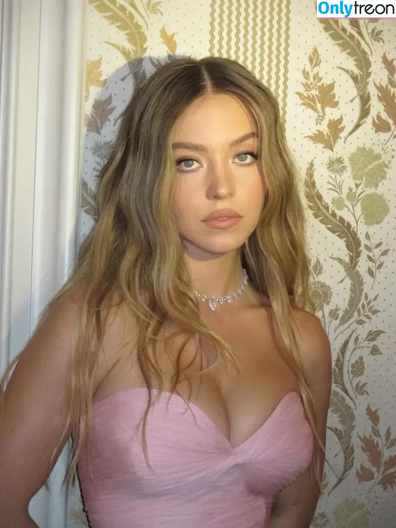 Sydney Sweeney nude photo #0886 (Sydney_Sweeney)