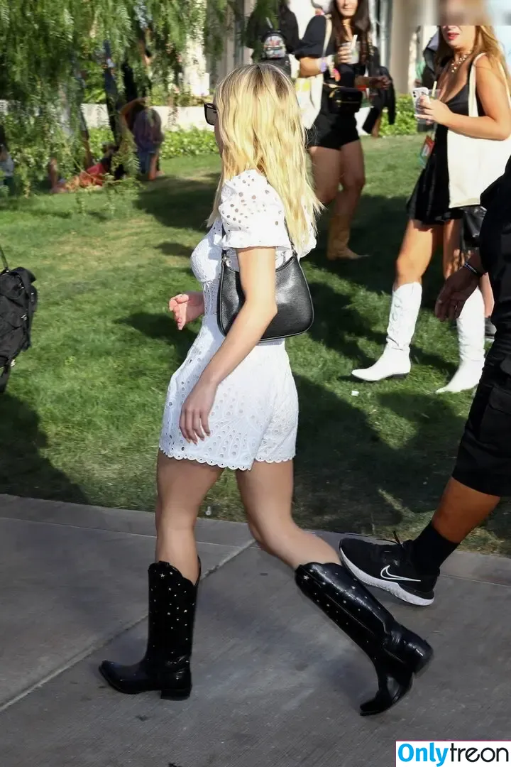 Sydney Sweeney nude photo #0904 (Sydney_Sweeney)