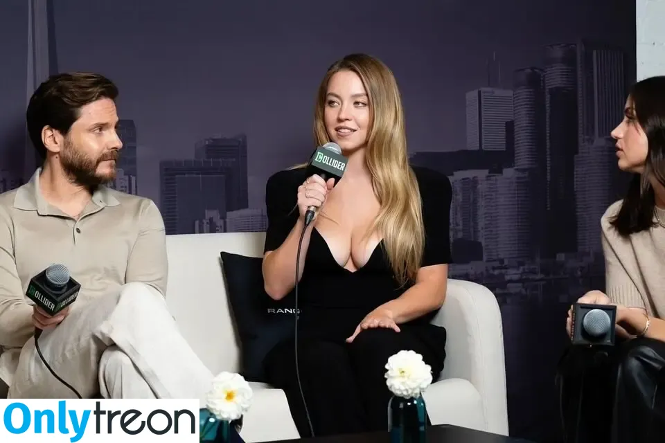 Sydney Sweeney nude photo #0990 (Sydney_Sweeney)