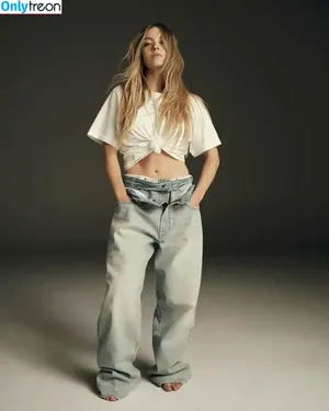 Sydney Sweeney / Sydney_Sweeney nude photo #1011