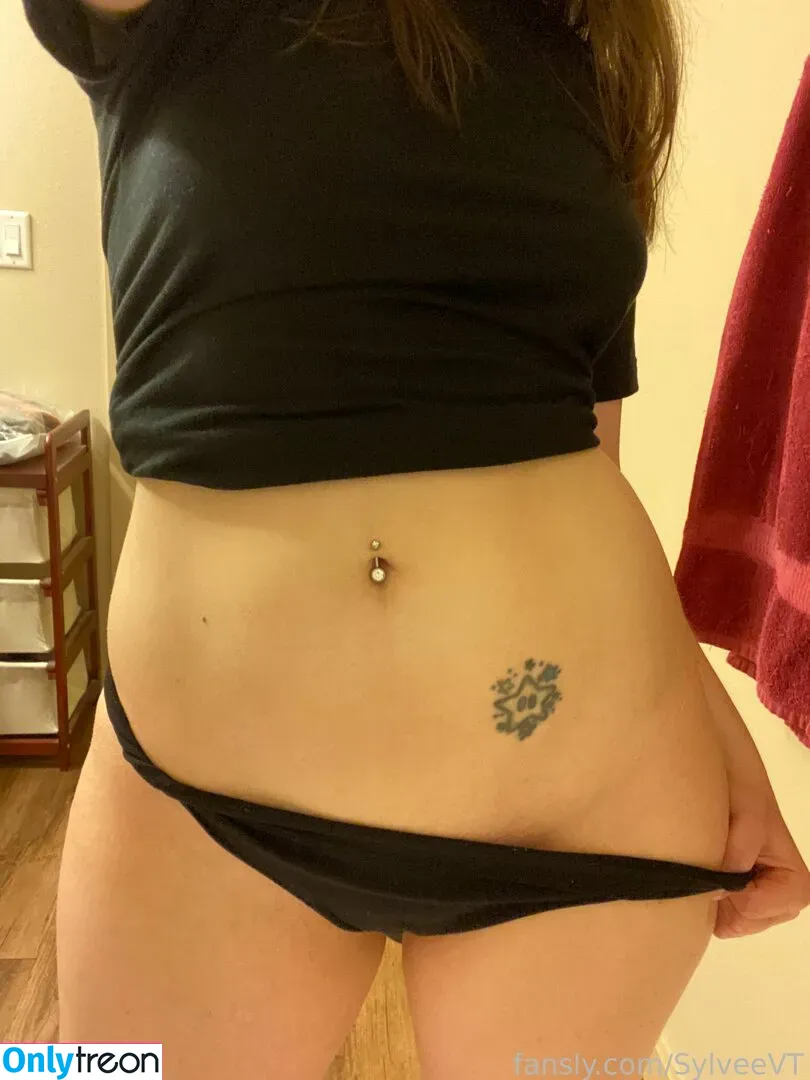 SylveeVT nude photo #0068 (Sylvee / ashhbearr_ / onlyfans)