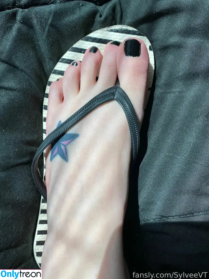 SylveeVT nude photo #0119 (Sylvee / ashhbearr_ / onlyfans)