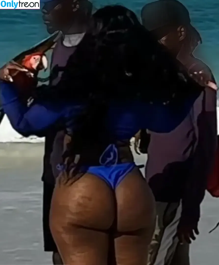 sylviahussein nude photo #0004 (sylvia.hussein.fit)