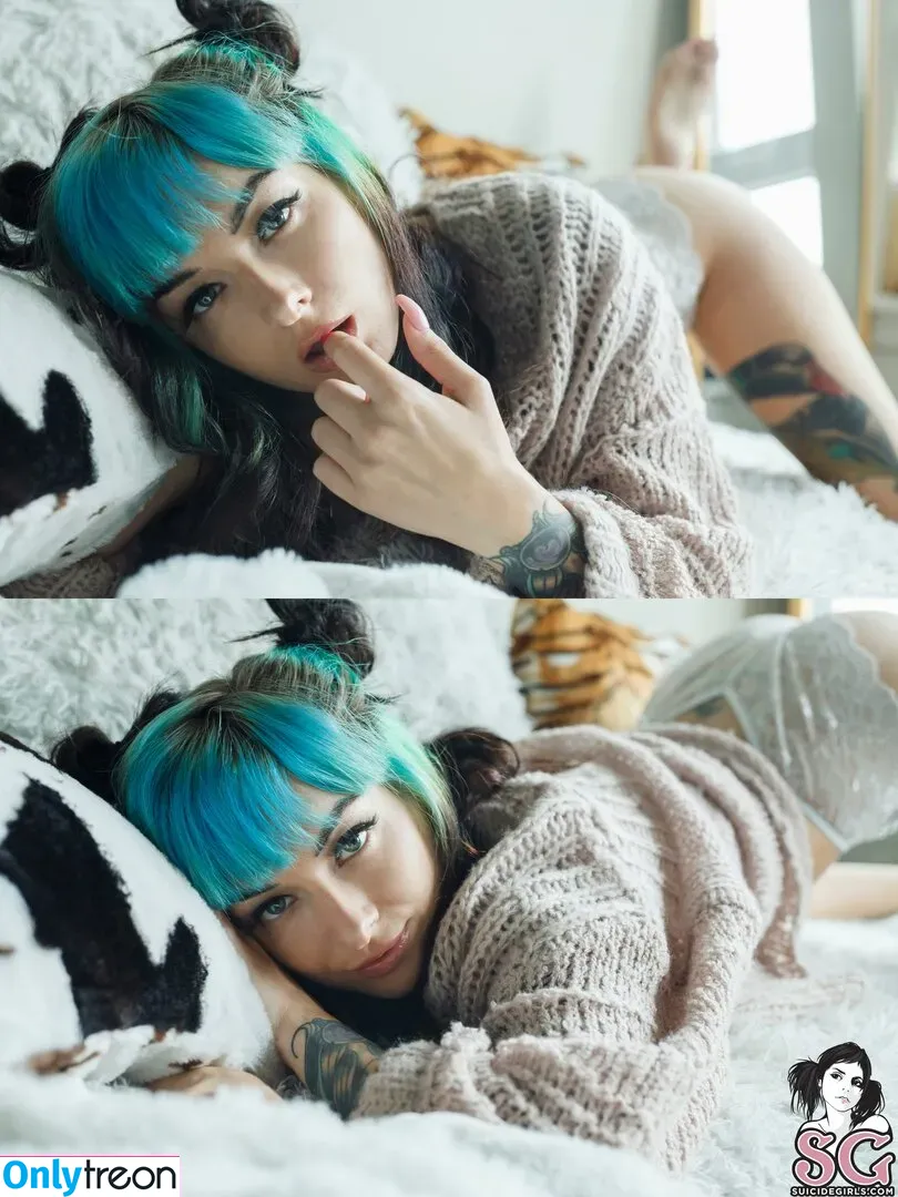 Synatra nude photo #0168 (sisicestvrai)