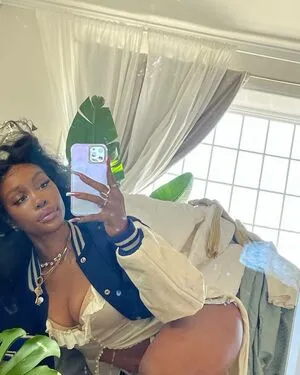 SZA / Solana Rowe / thejad3x nude photo #0027