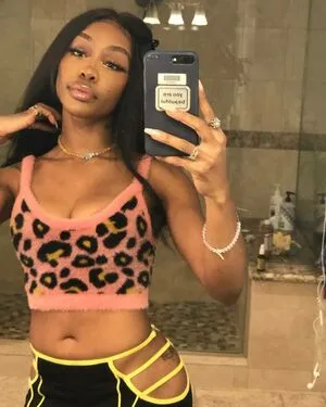 SZA / Solana Rowe / thejad3x nude photo #0037