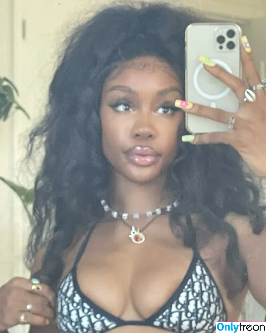 SZA nude photo #0024 (Solana Rowe / thejad3x)