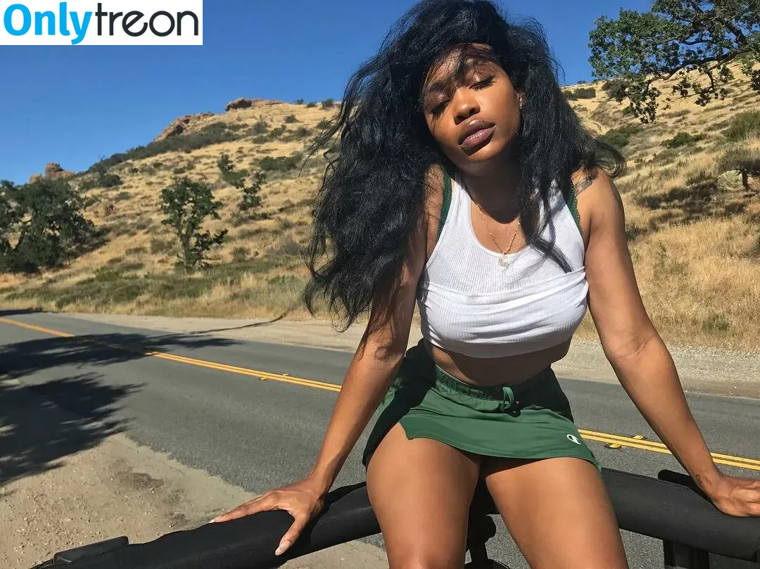 SZA nude photo #0041 (Solana Rowe / thejad3x)