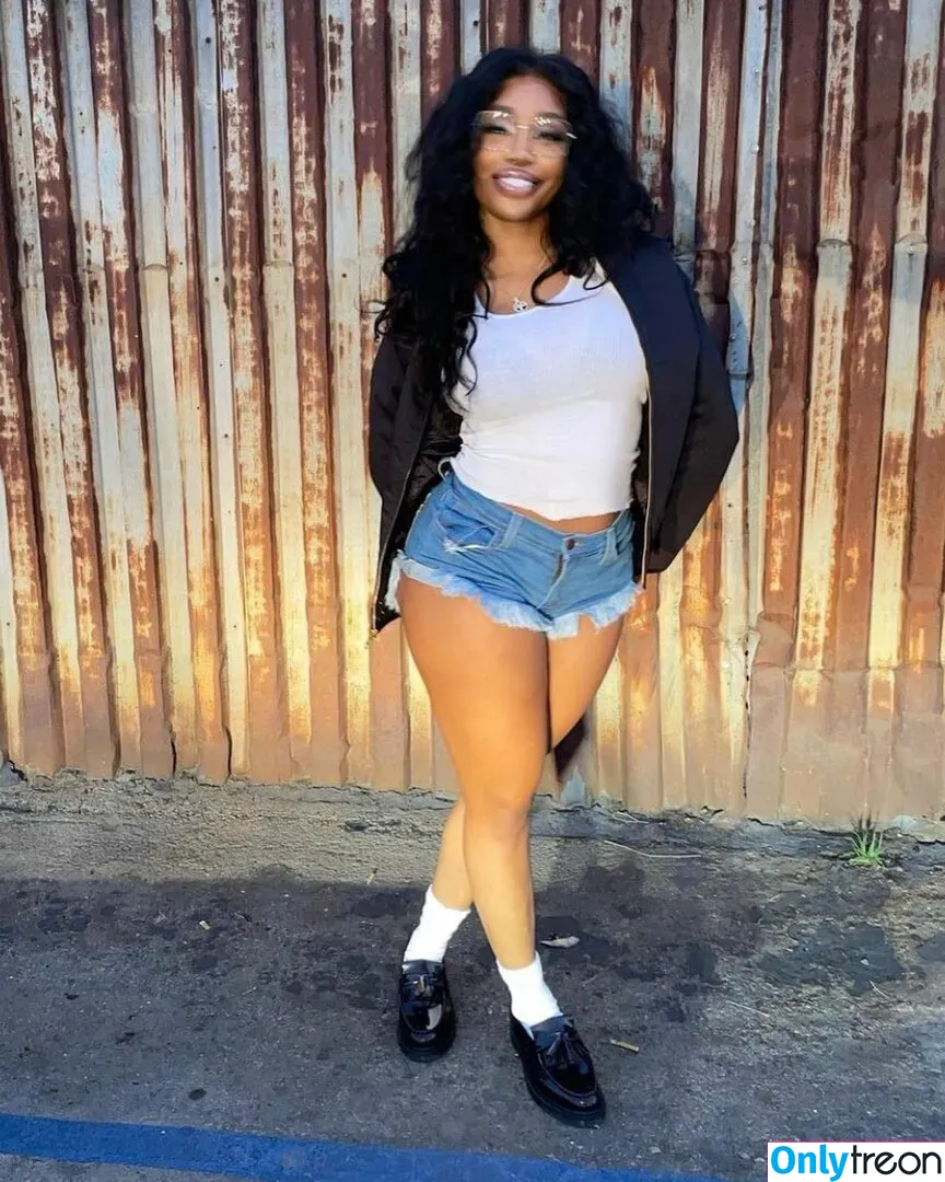 SZA nude photo #0050 (Solana Rowe / thejad3x)