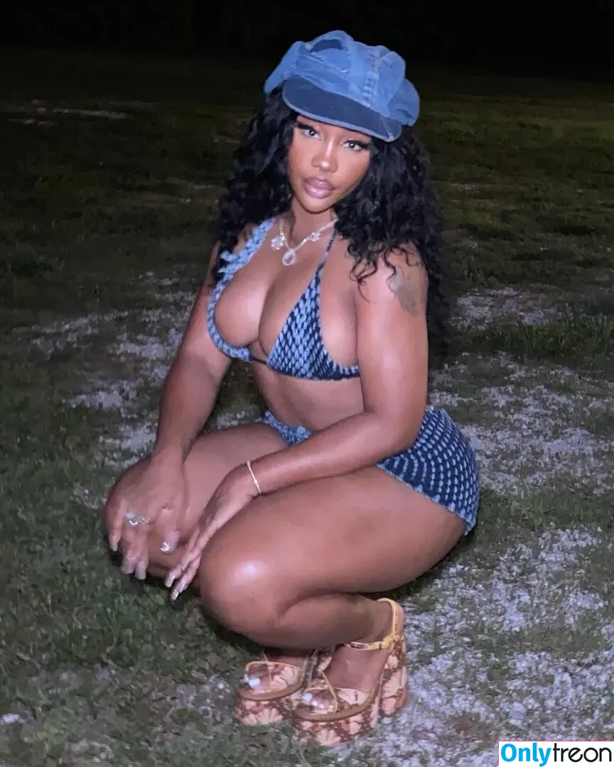 SZA nude photo #0052 (Solana Rowe / thejad3x)
