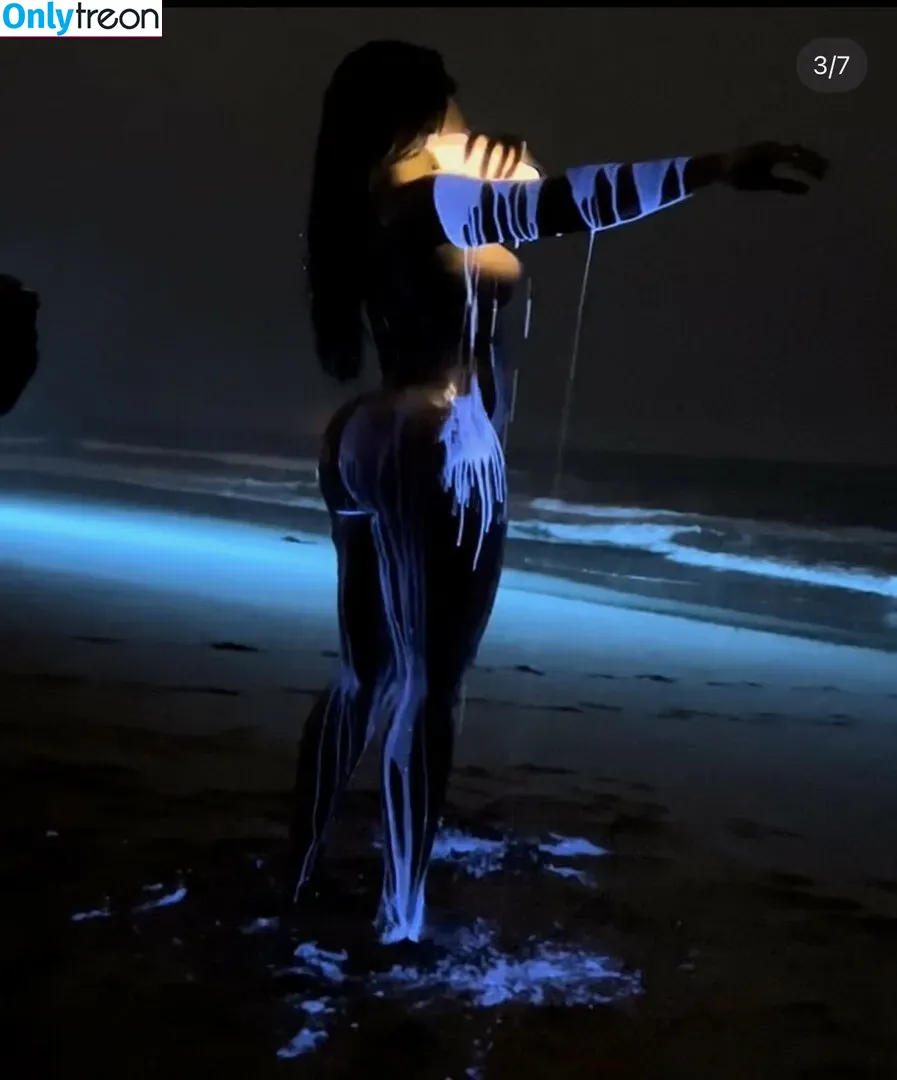 SZA nude photo #0059 (Solana Rowe / thejad3x)