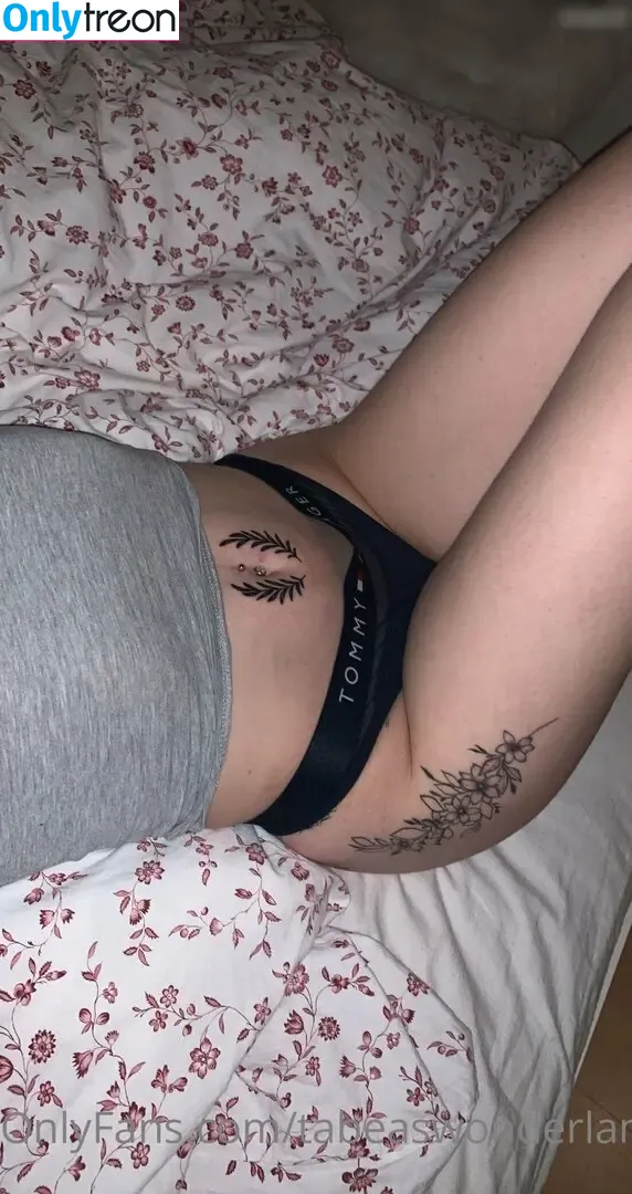 tabeaswonderland nude photo #0001 (tabeaswonderland)
