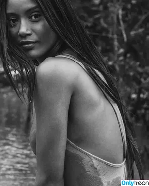 Taís Araujo / taisdeverdade nude photo #0089