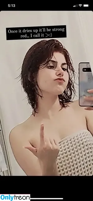  nude photo #0005